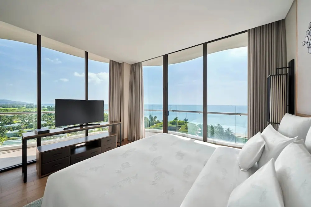 Intercontinental Phu Quoc Long Beach Resort