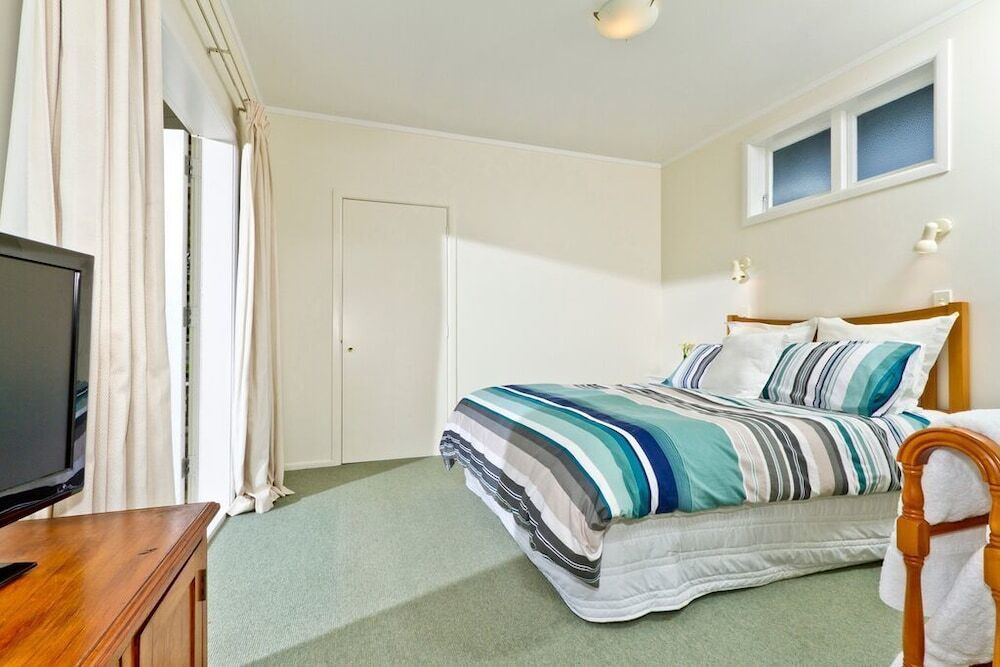 Devonport Motel by null