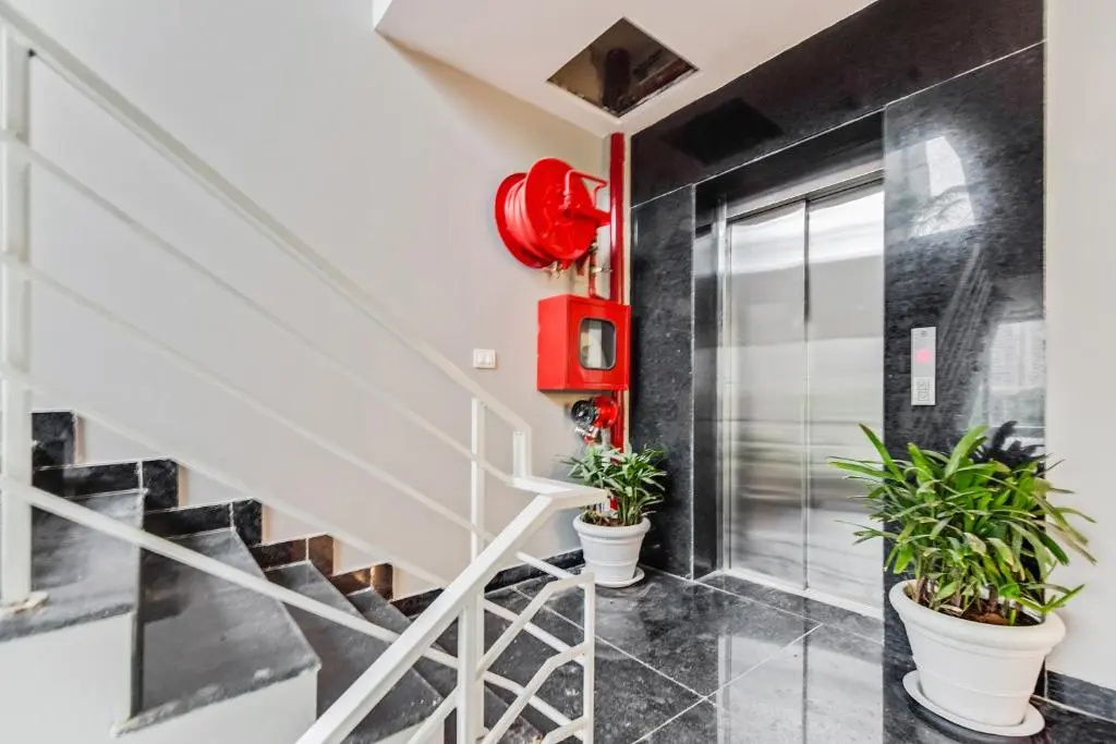 Balcony & Terrace