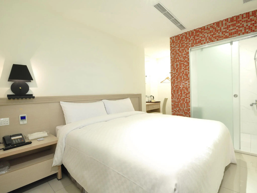Economy room