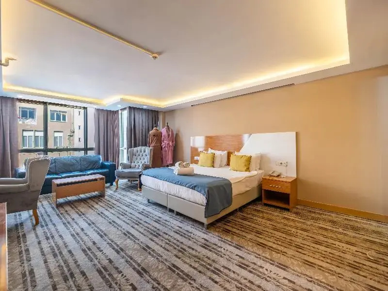 Standard Junior Suite with balcony