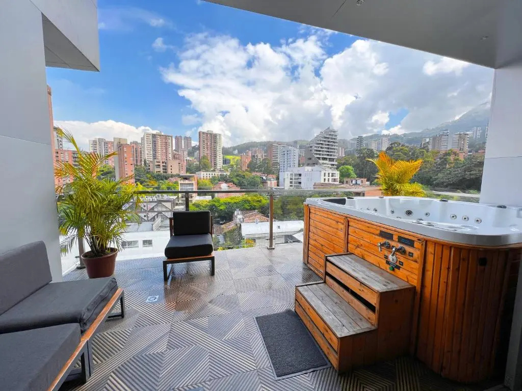 4 Bedrooms Standard Penthouse room with balcony