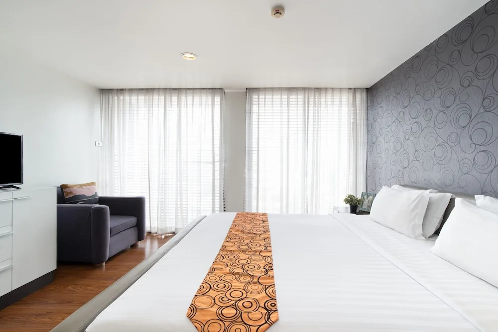 Superior Double room with balcony (full double bed)