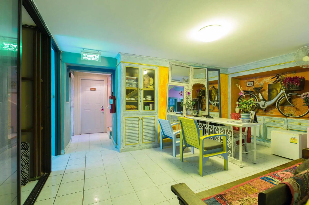 Barefoot Hotel Kalim Beach Front - Général