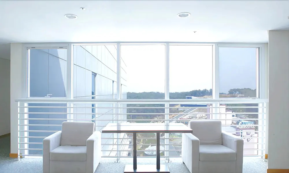 Balcony & Terrace