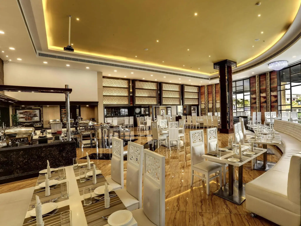 Golden Chariot Vasai - Hotel and Spa - Général