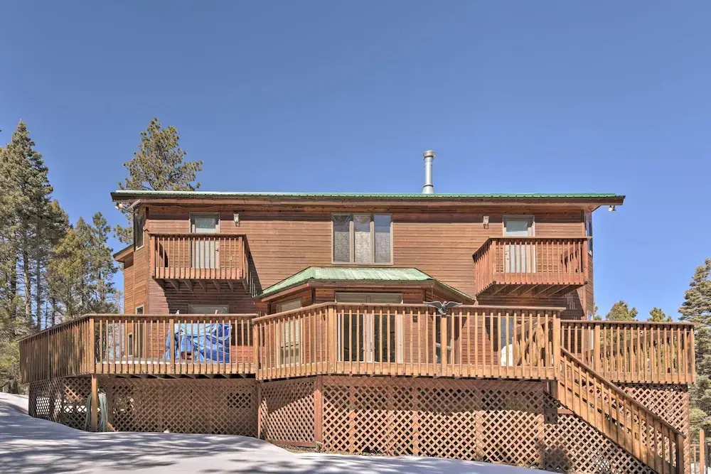 Spacious Angel Fire Cabin < 4 Miles to Resort!
