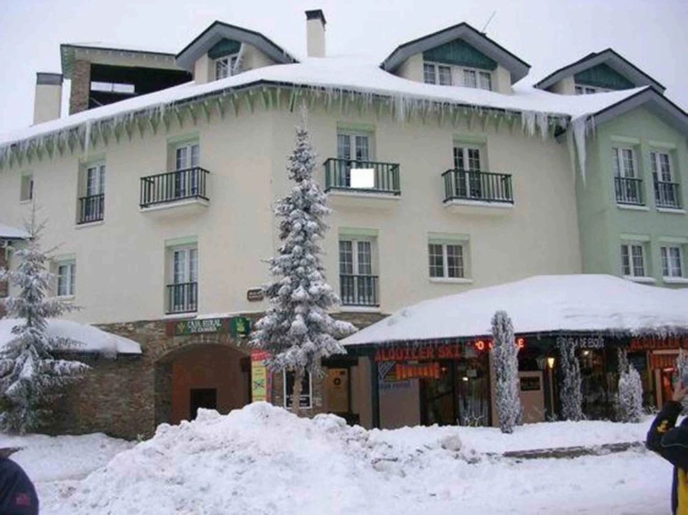 100 Meters From the ski Slopes, Parking and Wifi