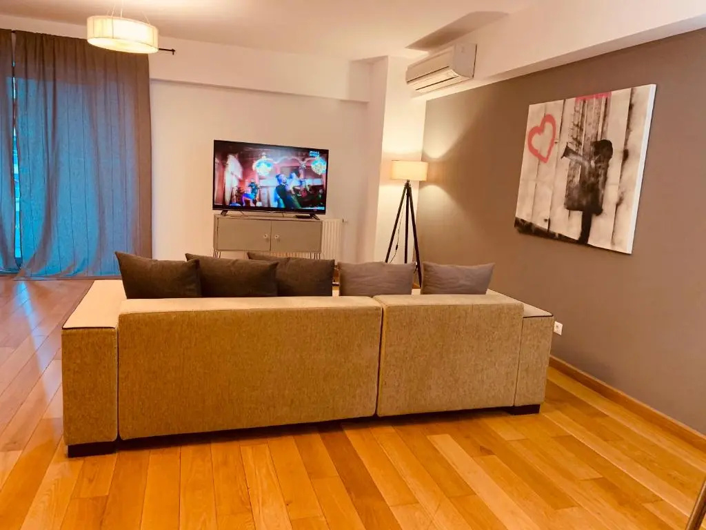 Apartment with city view