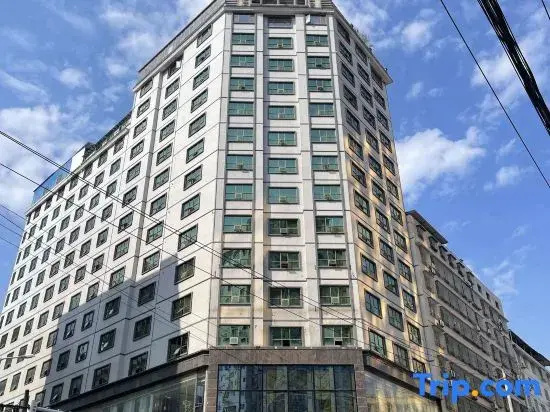 Zhenxiang Hotel (Leyang Shennong Square Store)