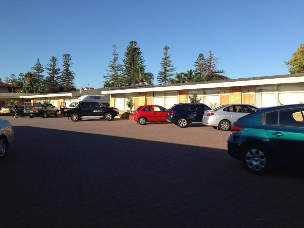 Glenelg Motel by null