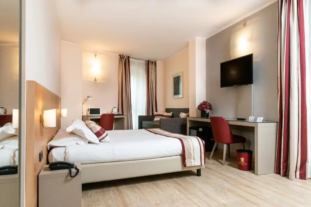 Superior Double room (full double bed)