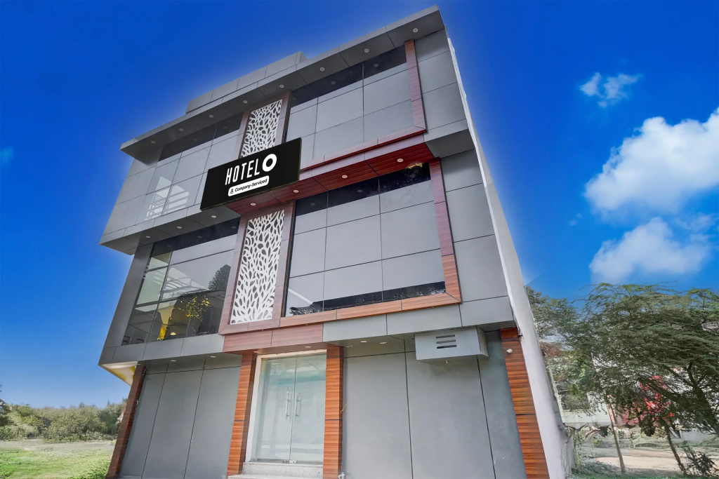 OYO Hotel O Gomti Nagar Near Amity Formerly Hotel Green Apple