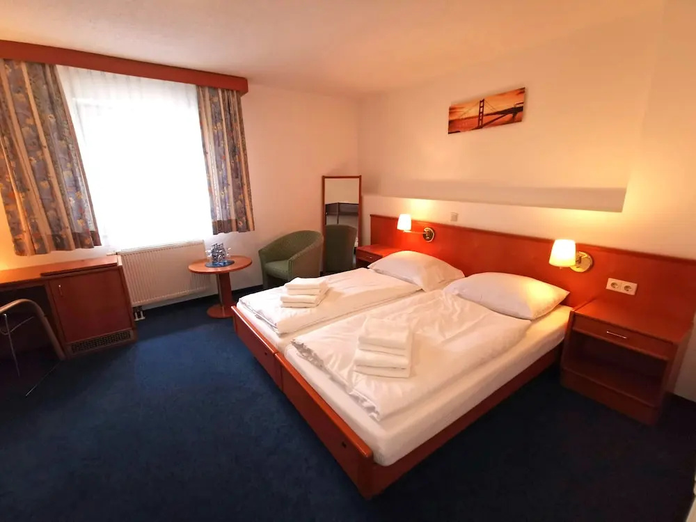 Economy room