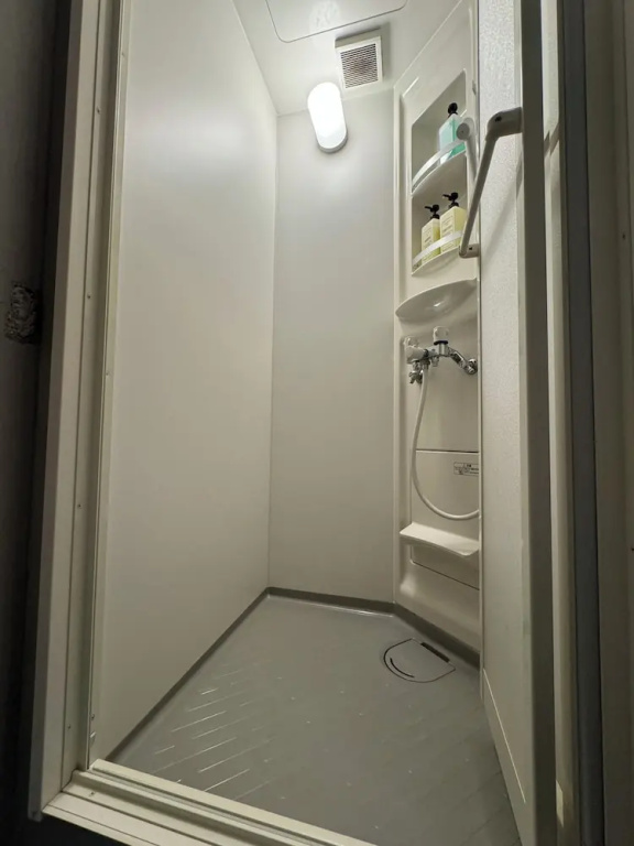 Economy Quadruple room with balcony and with city view