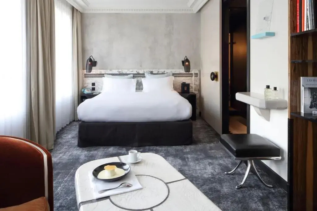 Executive Double room (full double bed)