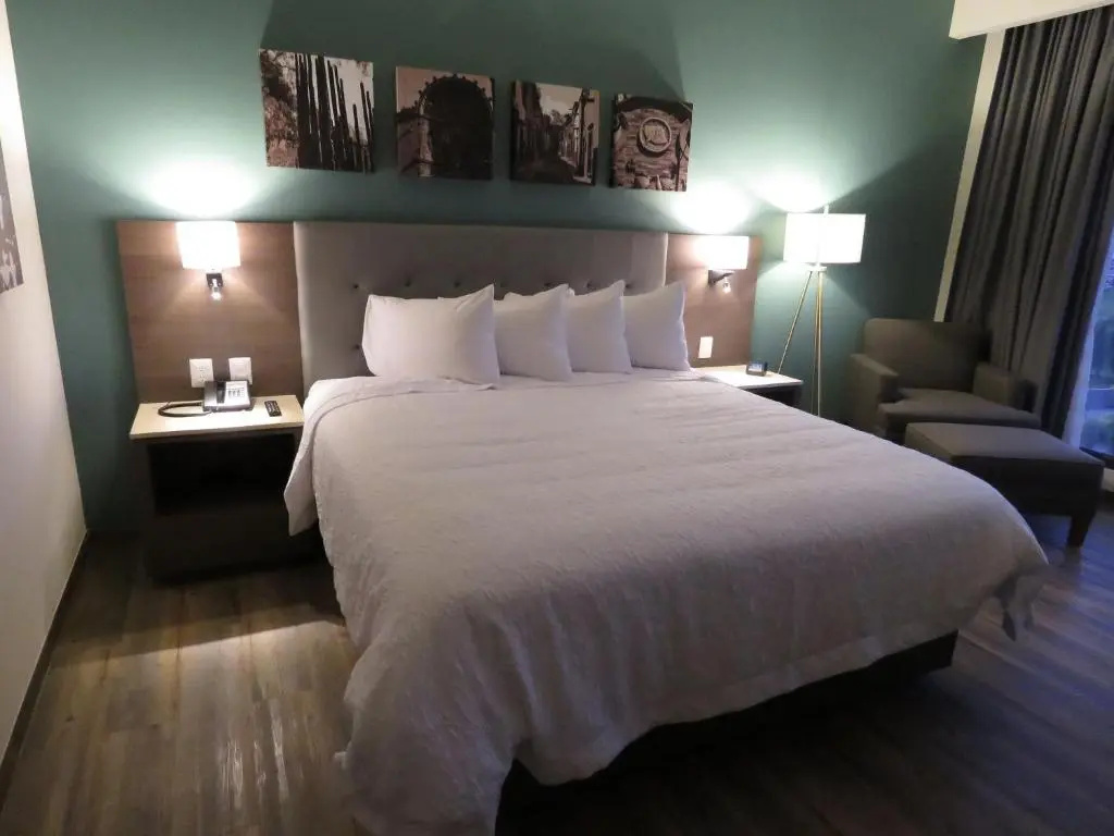 Executive Double room (full double bed)