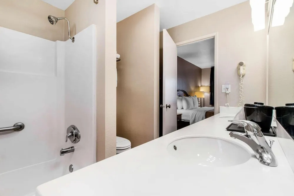 BaySide Inn & Suites Eureka - Chambres