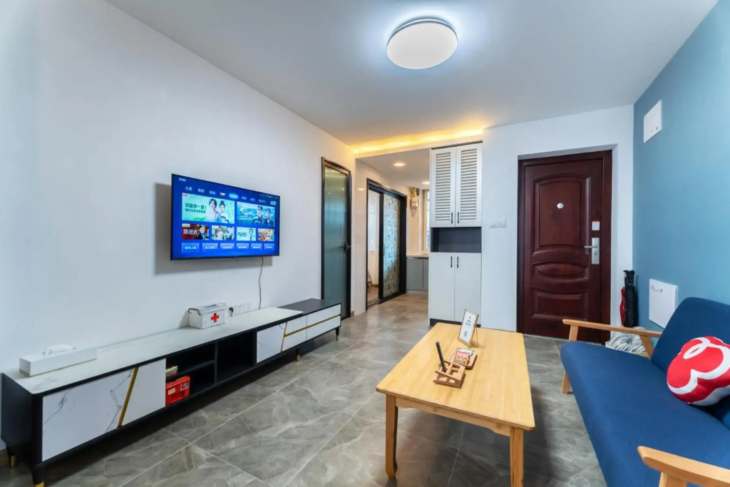 Locals Apartment Place 99