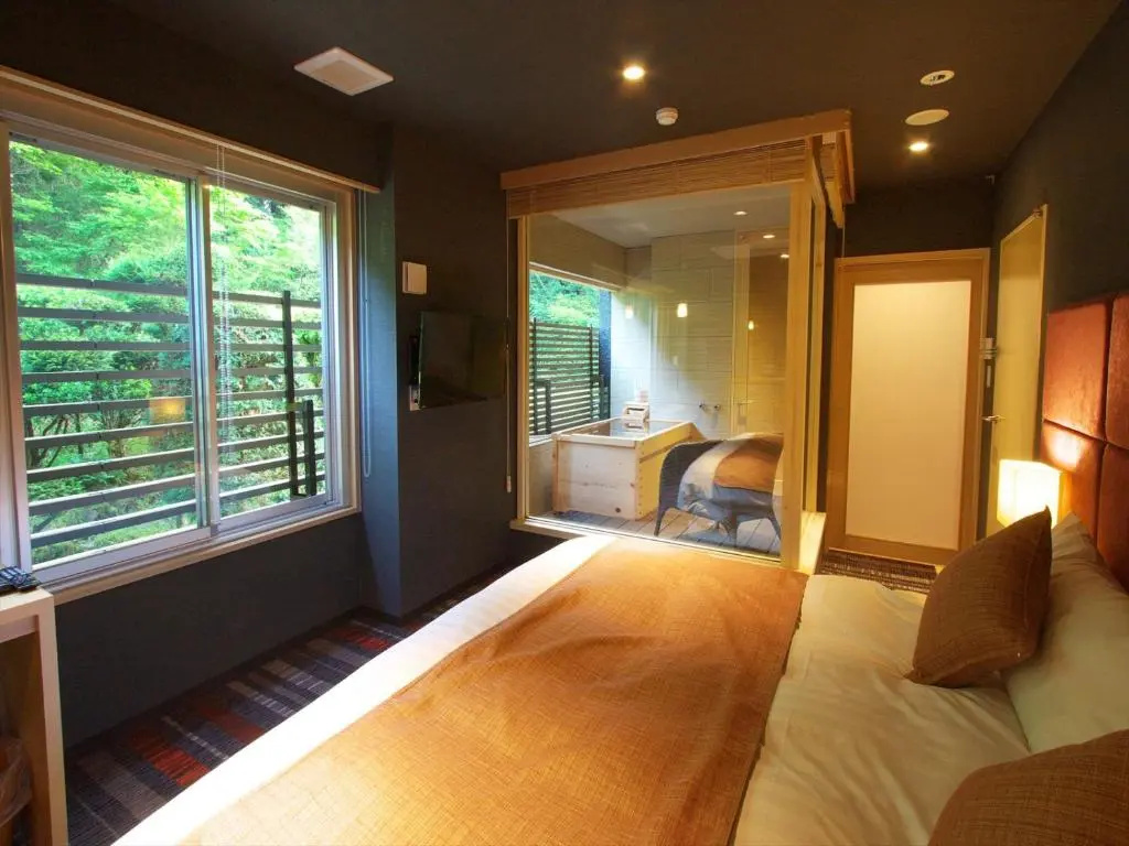 Standard Double room with land view (full double bed)