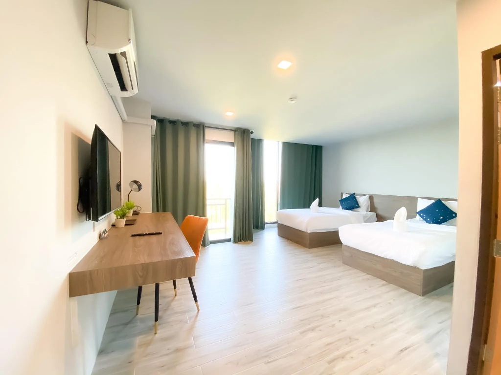 Deluxe Double room (twin beds)