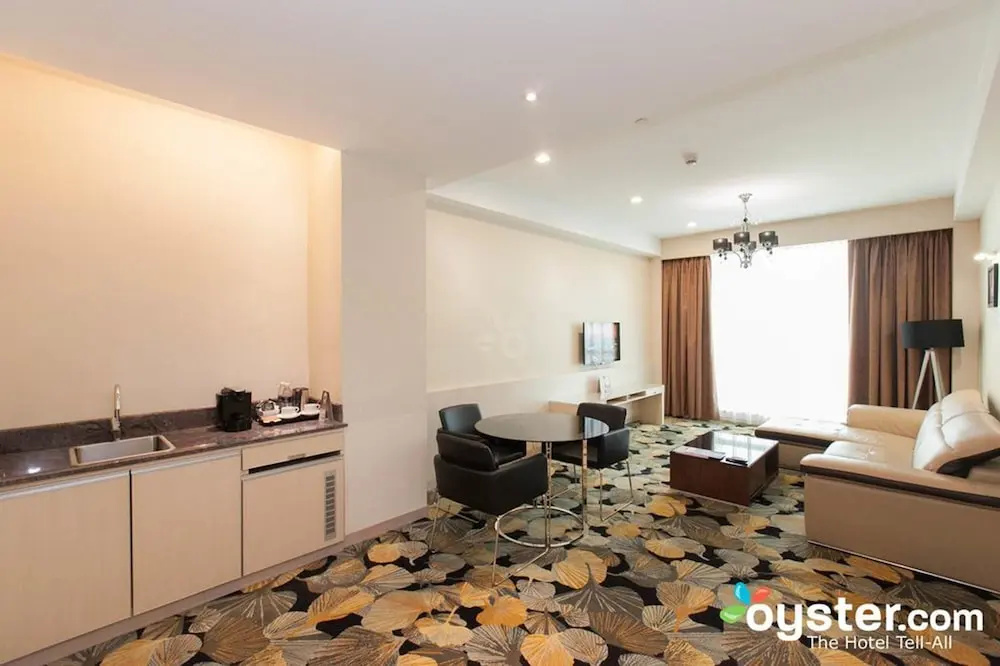 Executive Double Suite (full double bed)