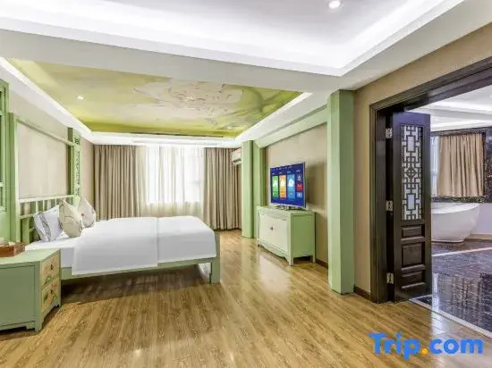 Superior Suite
