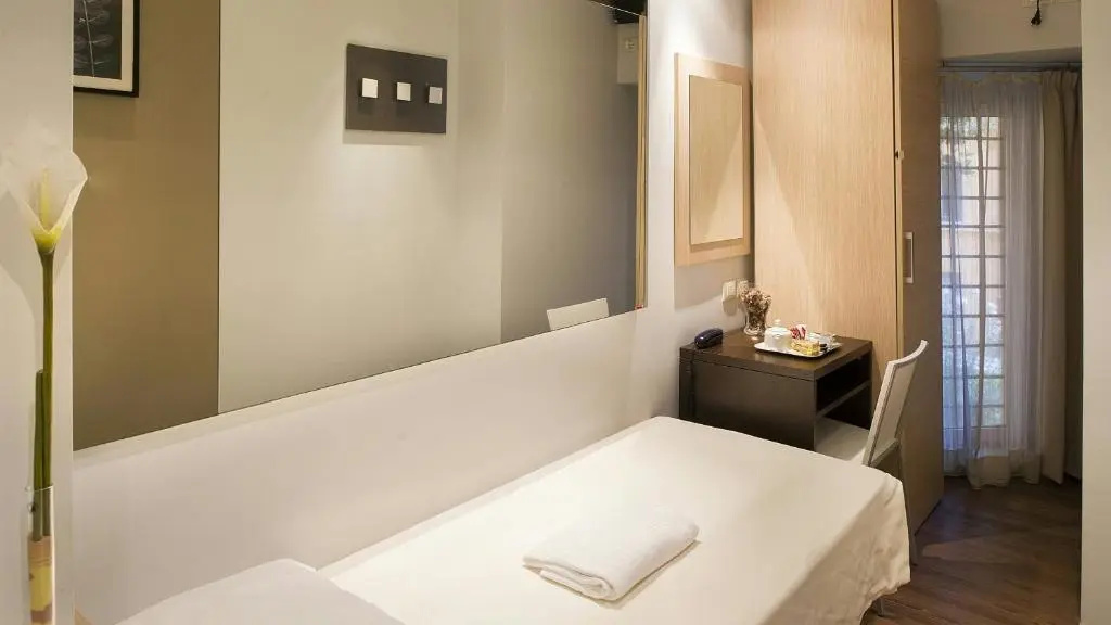 Standard Single room