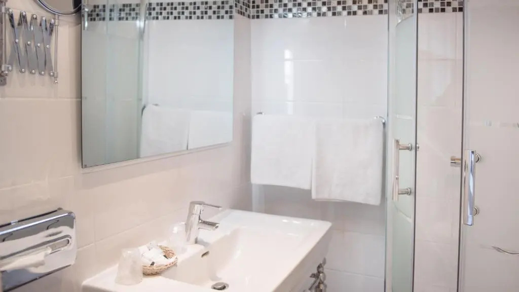 Comfort Double room (full double bed)