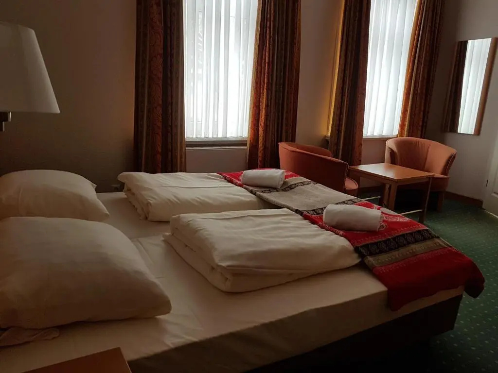 Standard Double room (full double bed)