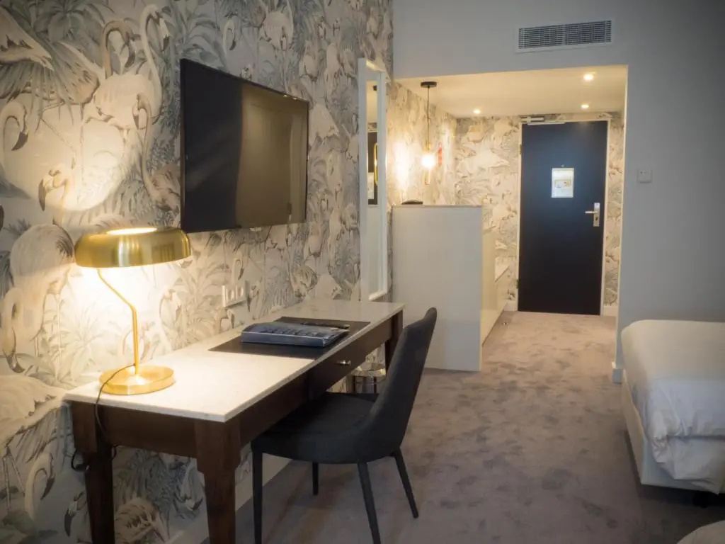 Deluxe Double room with view (full double bed)