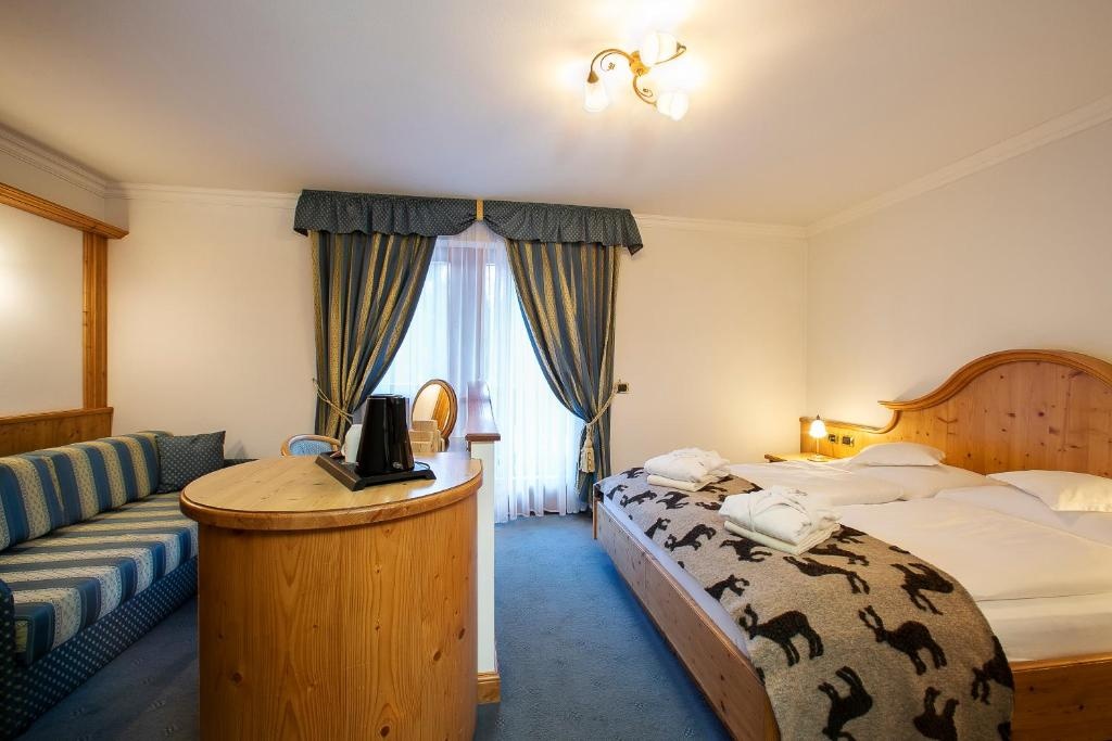 Hotel Alpenrose - 3