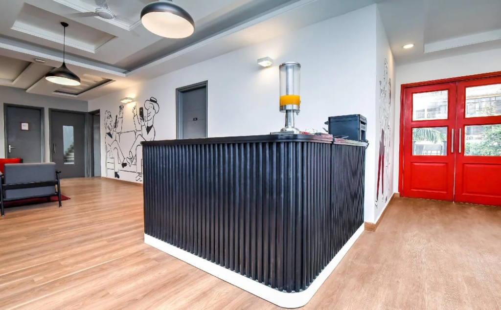 Lobby & Reception