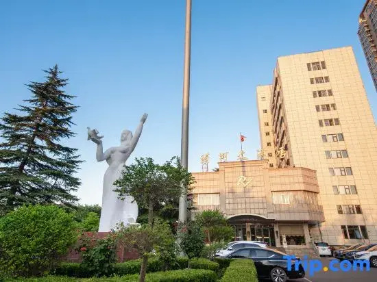 Zhanhe Hotel (Pingdingshan Railway Station Branch)