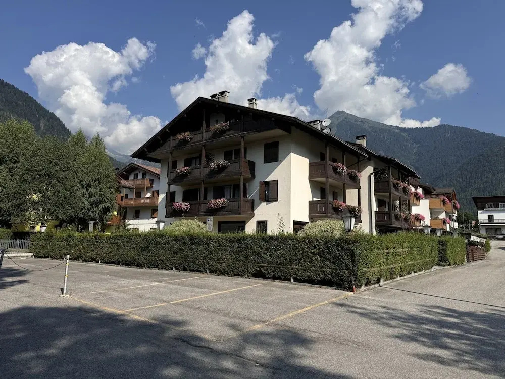 018 Bilocale in Centro Pinzolo
