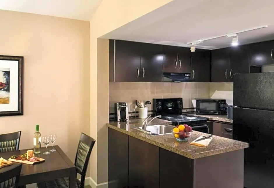 1 Bedroom Standard room with mountain view