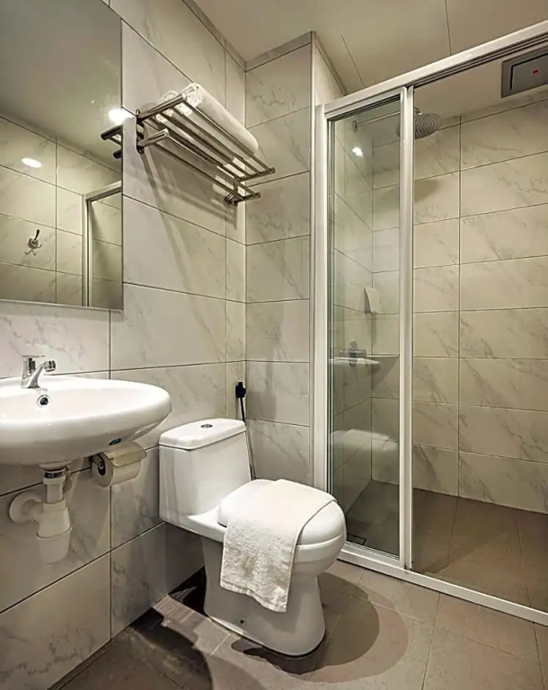 Deluxe Double room (full double bed)