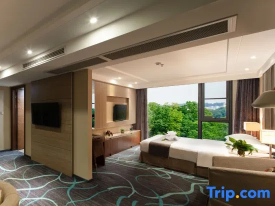 Family Suite with view
