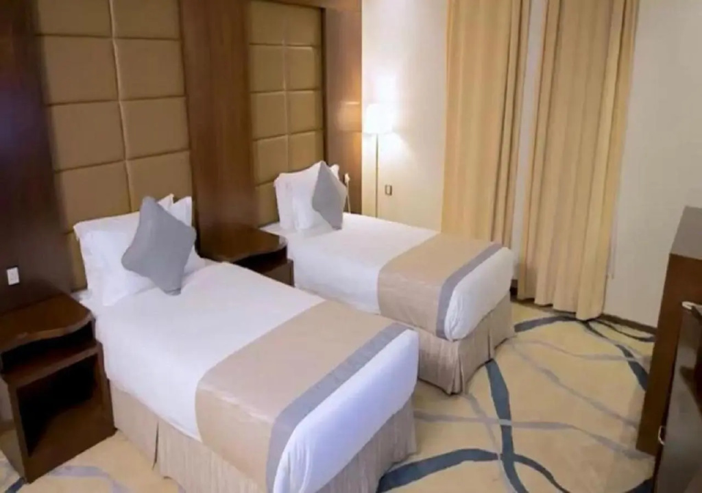 Sansa Hotel Jeddah — 5