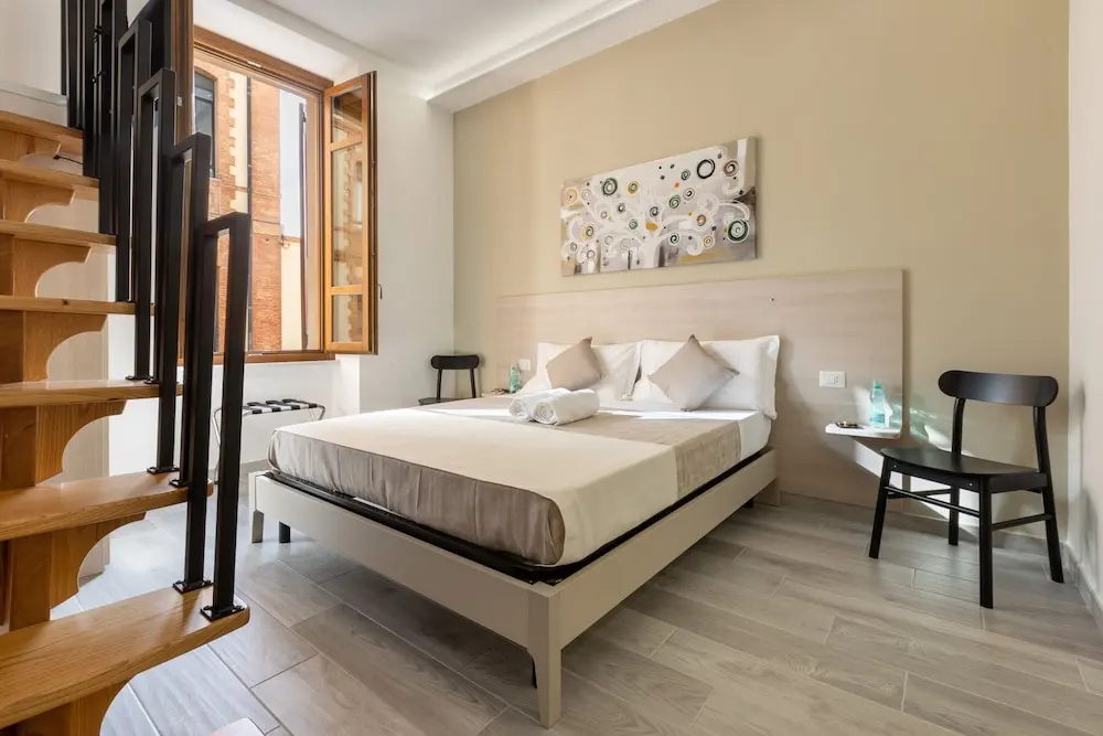 Deluxe Double room (full double bed)