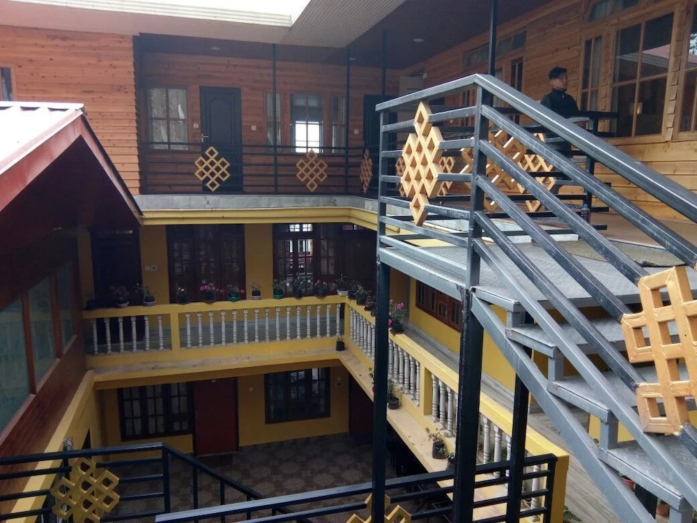 Hotel Oakridge