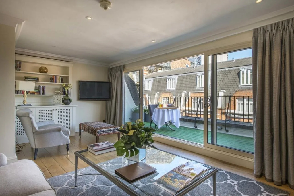 The Capital Hotel, Apartments & Townhouse - Small Luxury Hotels of The World — фото