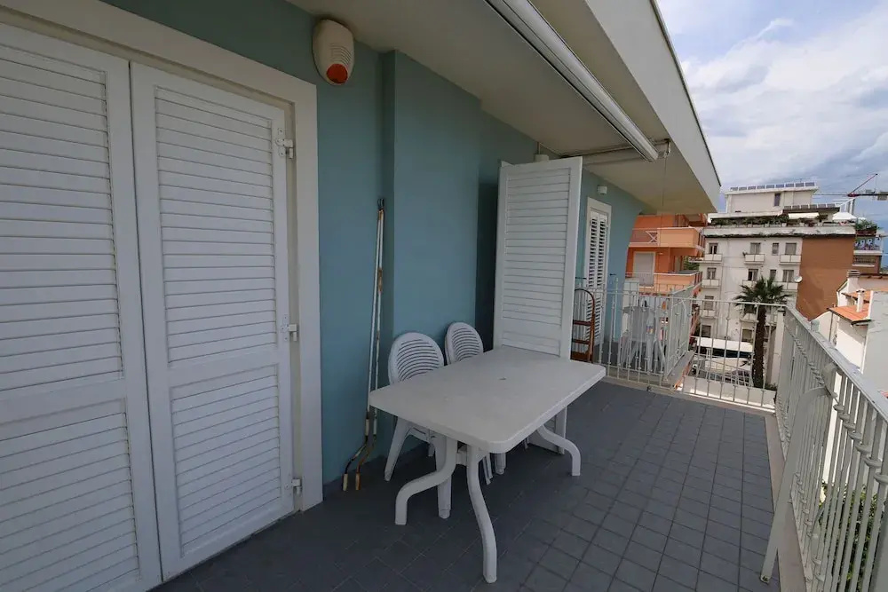 Apartment 30 Meters From the sea With 8 Beds With Full sea View