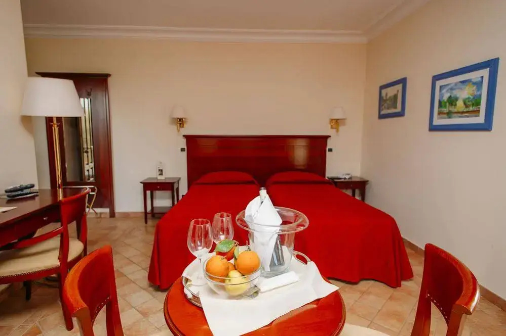 Hotel photo 12