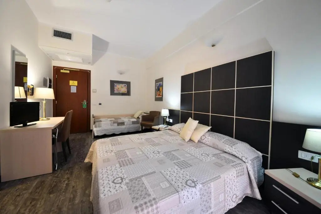 Hotel Ferrari - Chambres