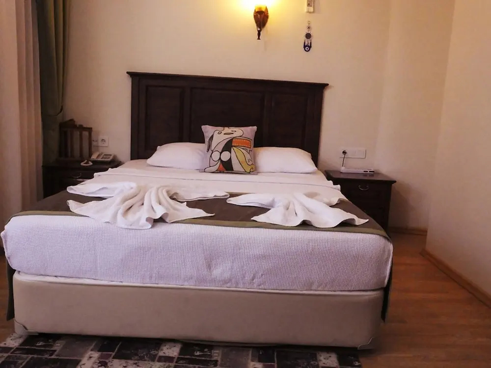 2 Bedrooms Family Suite with balcony and with mountain view