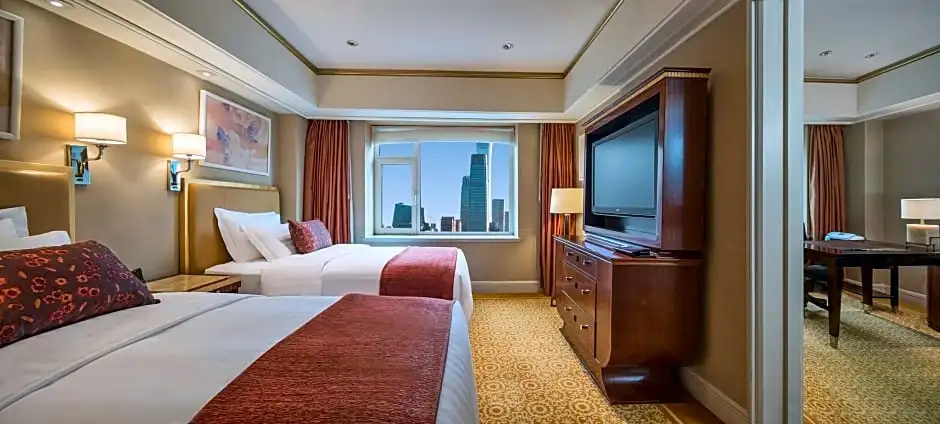 1 Bedroom Double Statesman Junior Suite (twin beds)