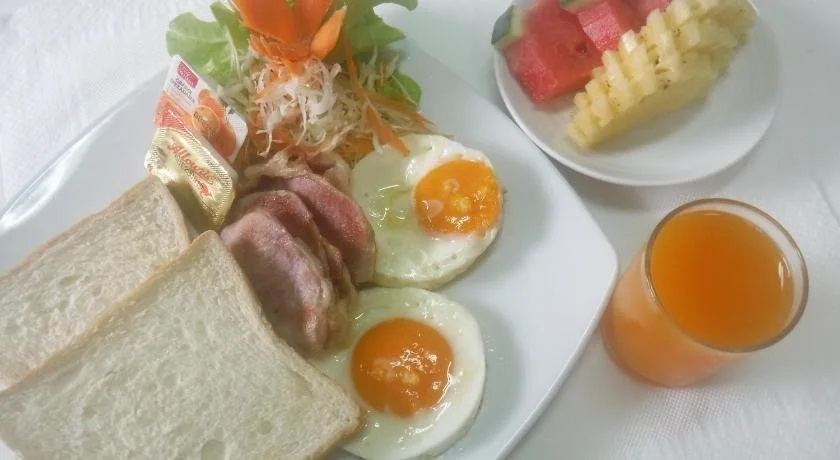 Food & Beverage