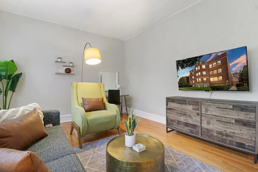 Peaceful 1BR Escape in Evanston - Hinman - фото 11