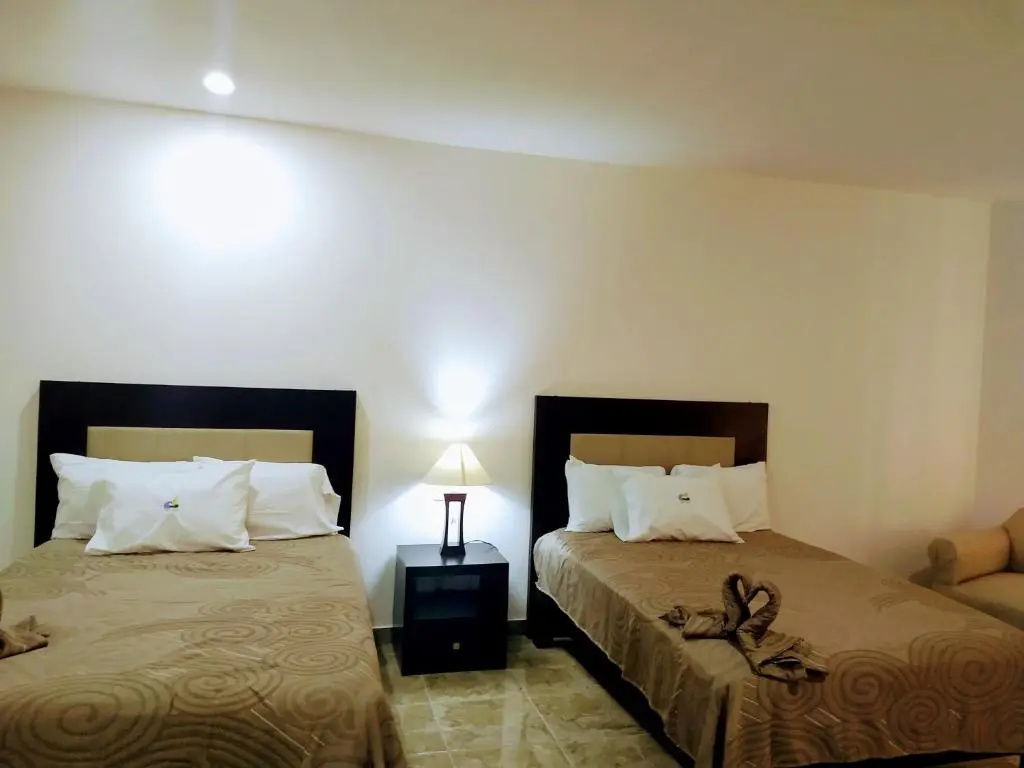 Deluxe Studio